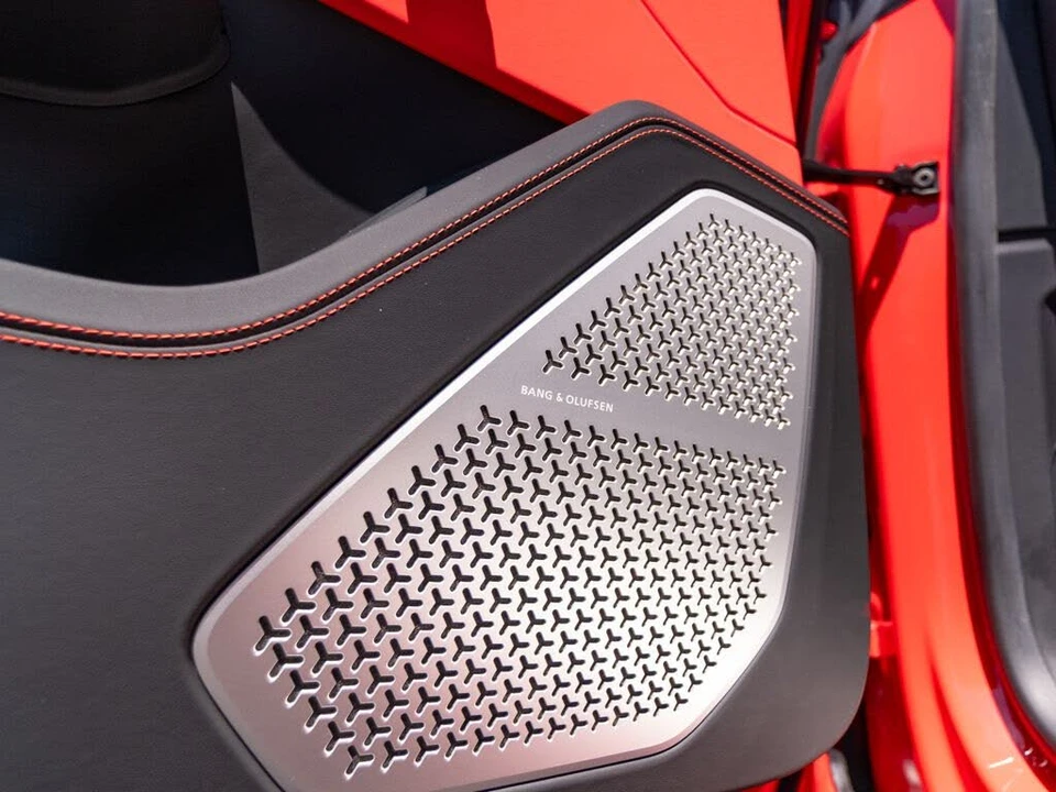 2022 Lamborghini Urus - Image 18 of 31