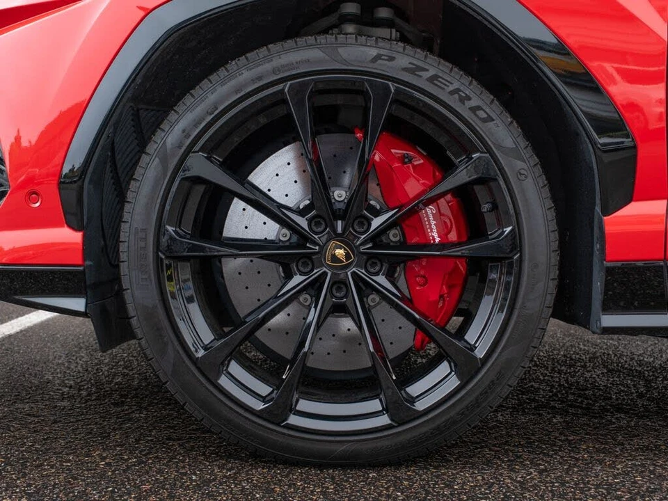 2022 Lamborghini Urus - Image 9 of 31
