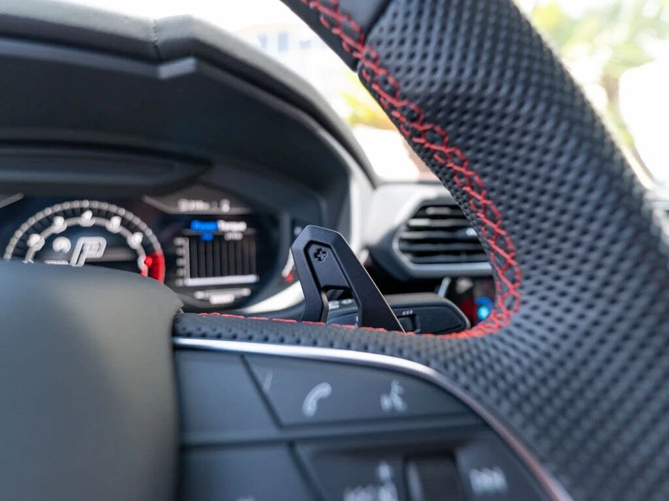 2022 Lamborghini Urus - Image 13 of 31