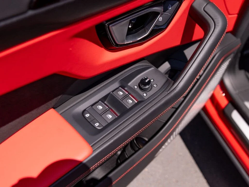 2022 Lamborghini Urus - Image 20 of 31