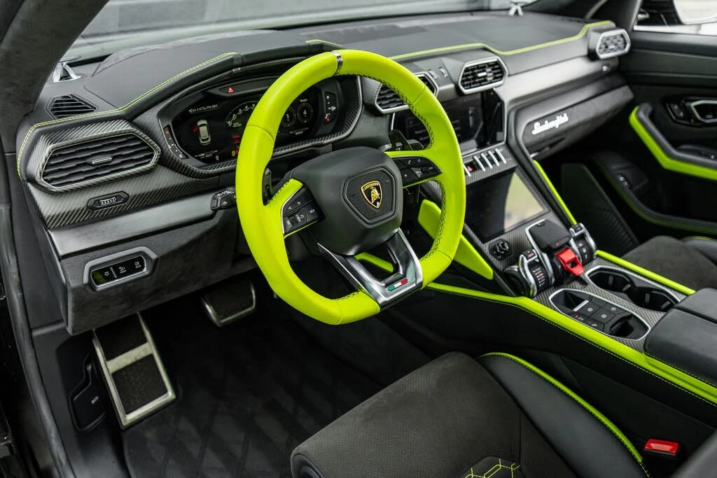 2022 Lamborghini Urus - Image 29 of 31