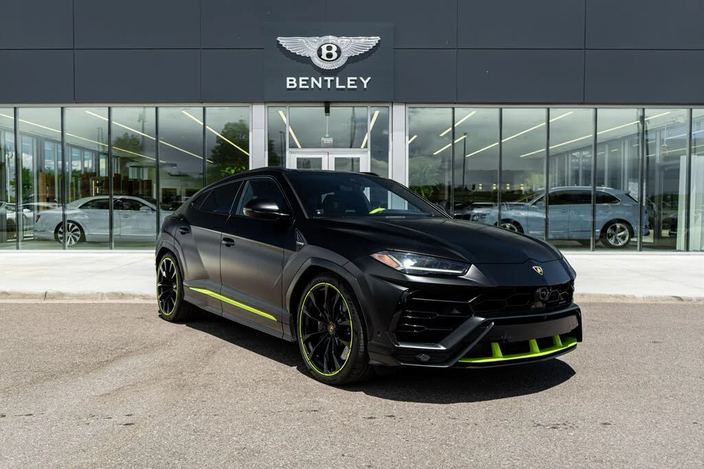 2022 Lamborghini Urus - Image 17 of 31