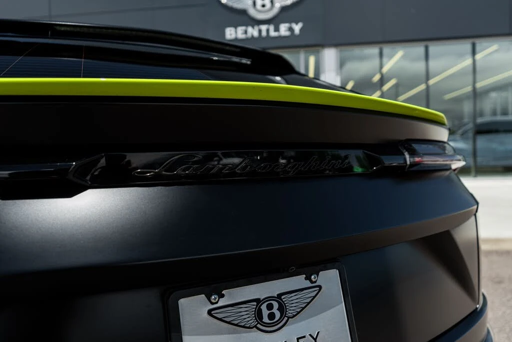 2022 Lamborghini Urus - Image 10 of 31
