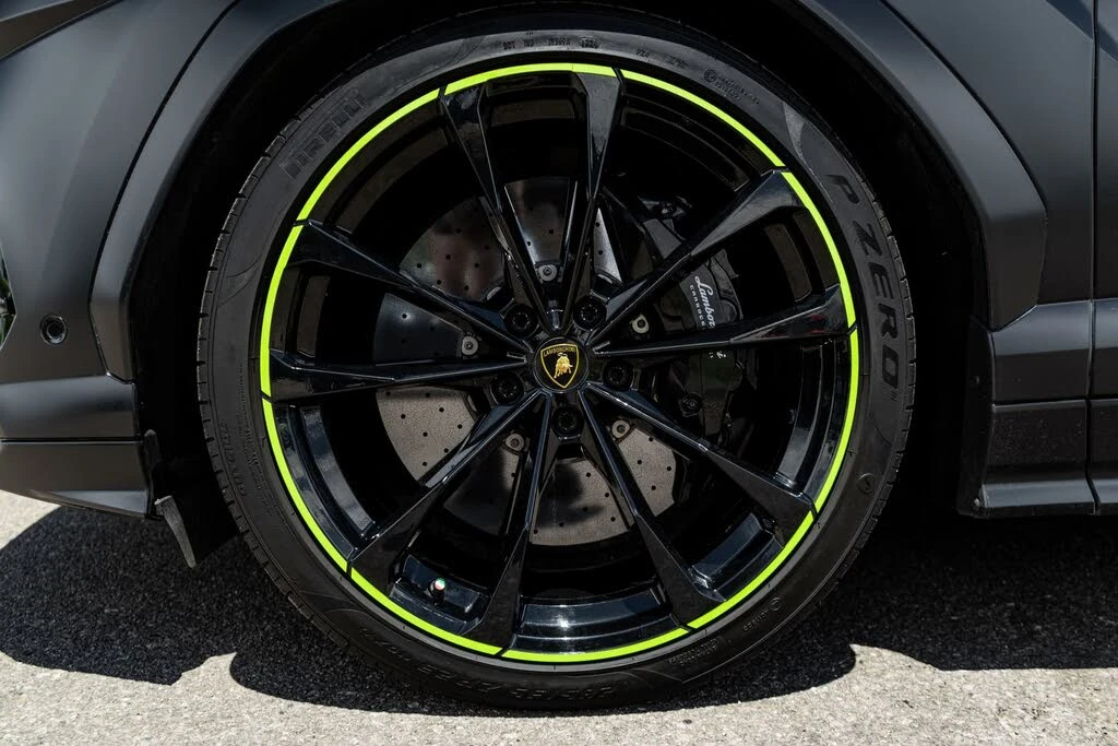 2022 Lamborghini Urus - Image 6 of 31