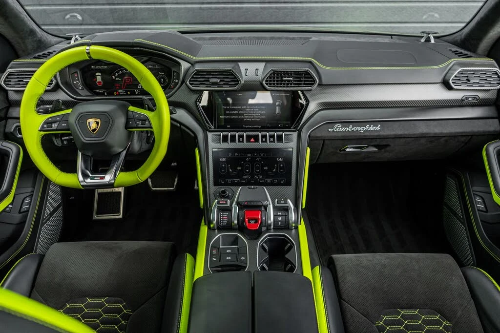 2022 Lamborghini Urus - Image 4 of 31