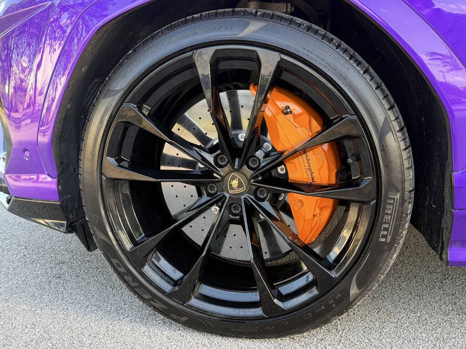 2022 Lamborghini Urus - Image 22 of 31
