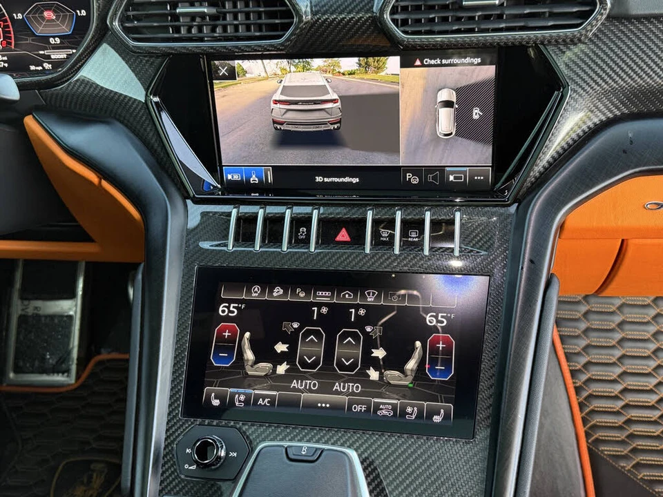 2022 Lamborghini Urus - Image 31 of 31