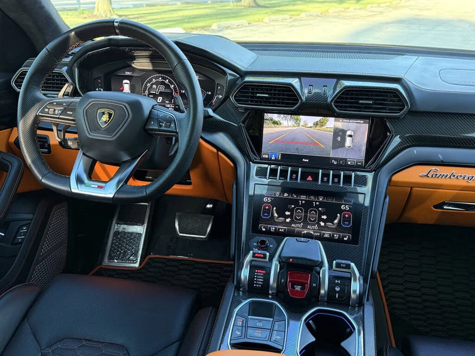 2022 Lamborghini Urus - Image 27 of 31