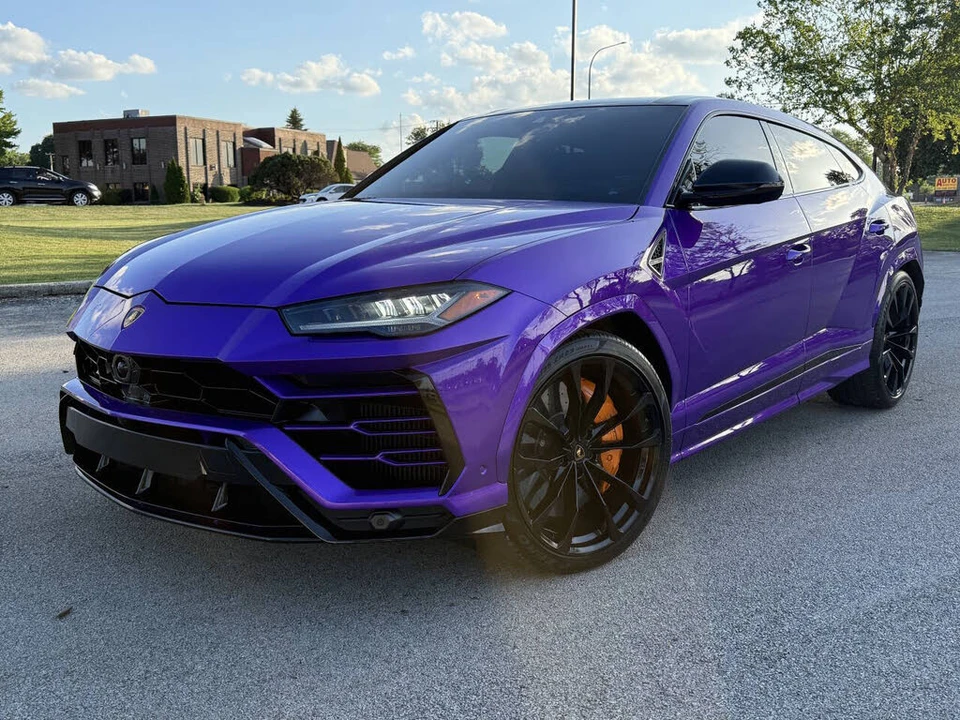 2022 Lamborghini Urus - Image 2 of 31