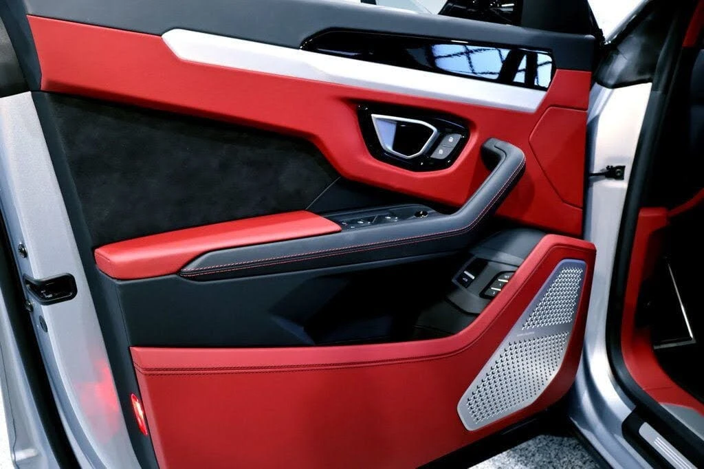 2022 Lamborghini Urus - Image 30 of 31