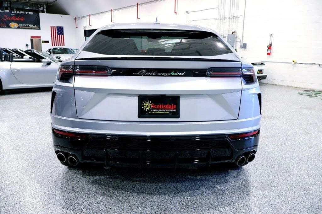 2022 Lamborghini Urus - Image 14 of 31