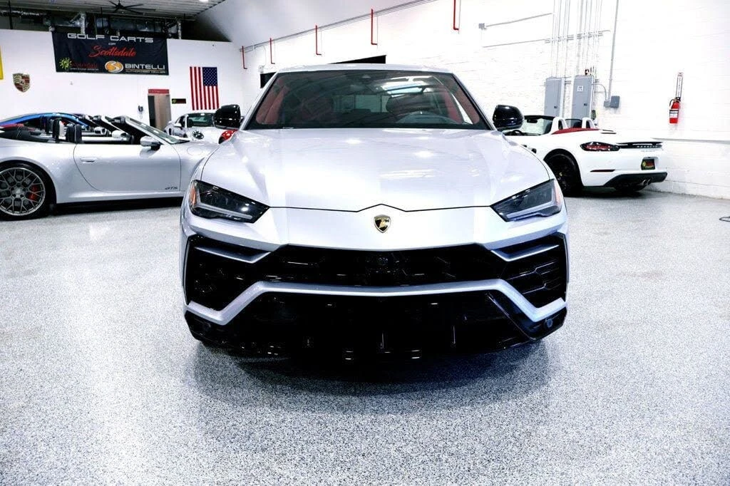 2022 Lamborghini Urus - Image 18 of 31
