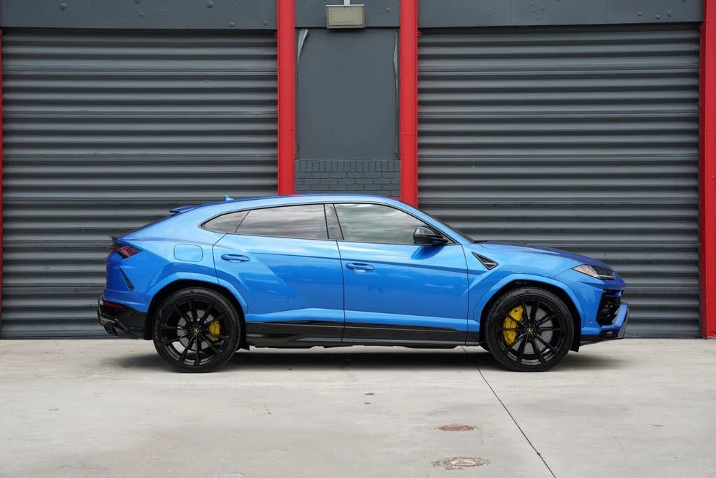 2022 Lamborghini Urus - Image 5 of 31