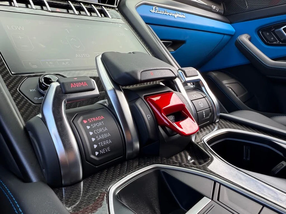 2022 Lamborghini Urus - Image 22 of 31