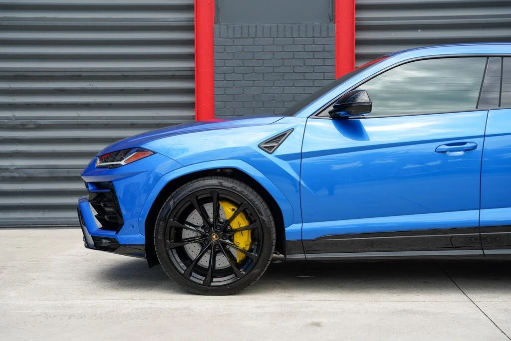 2022 Lamborghini Urus - Image 9 of 31