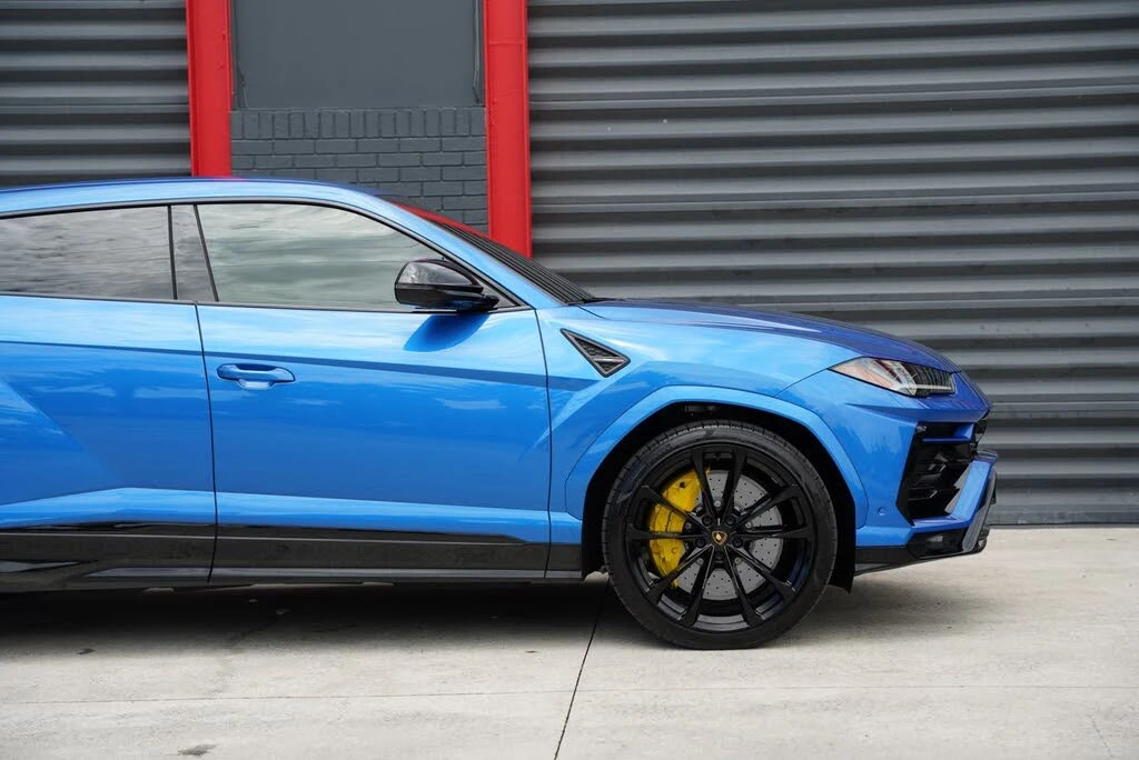 2022 Lamborghini Urus - Image 4 of 31