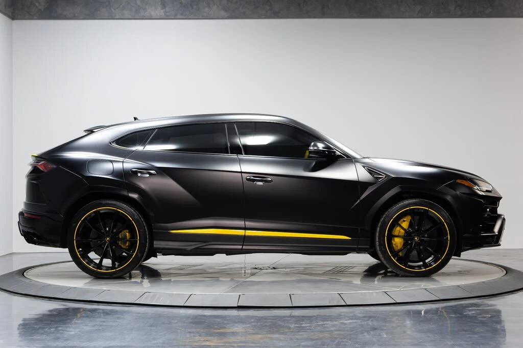 2022 Lamborghini Urus - Image 19 of 31