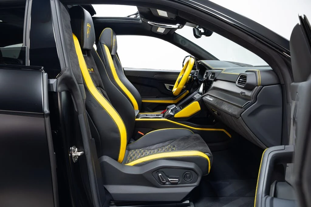 2022 Lamborghini Urus - Image 29 of 31