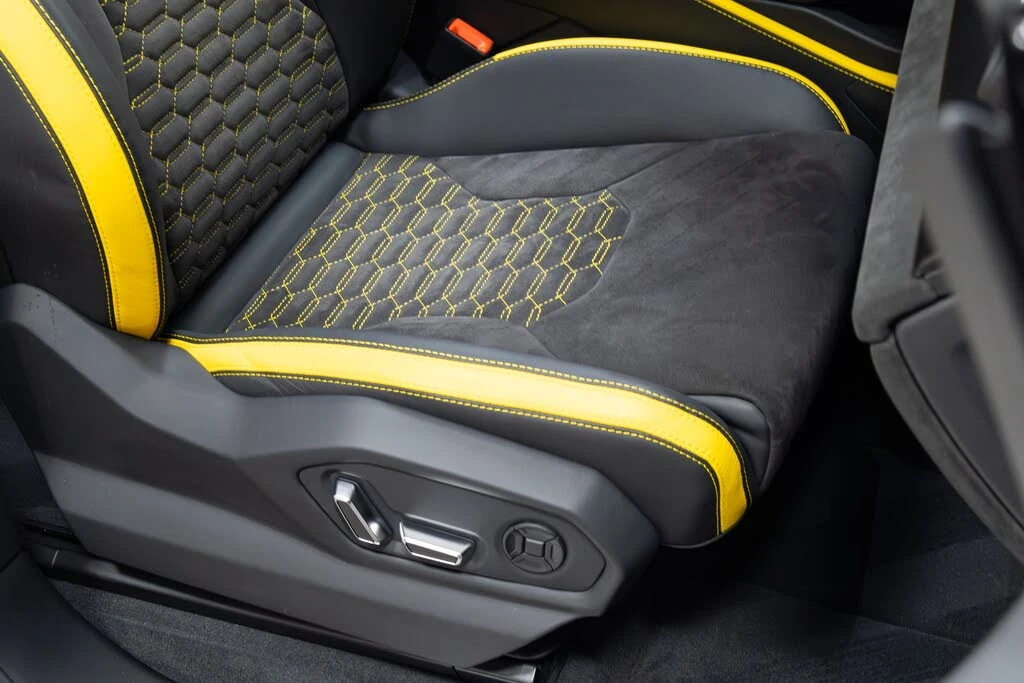 2022 Lamborghini Urus - Image 26 of 31