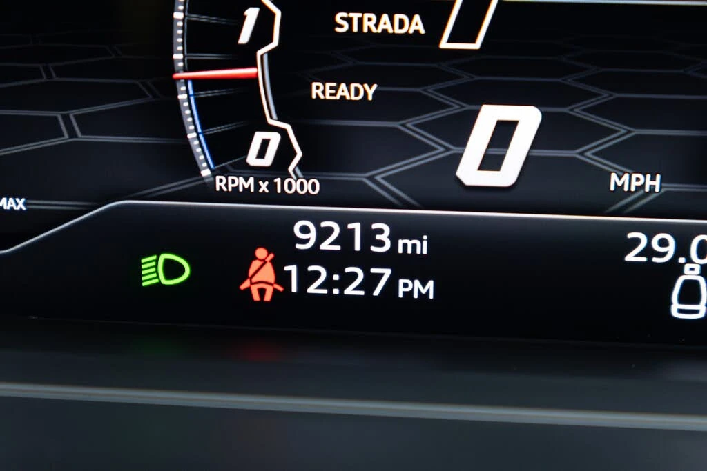 2022 Lamborghini Urus - Image 12 of 31