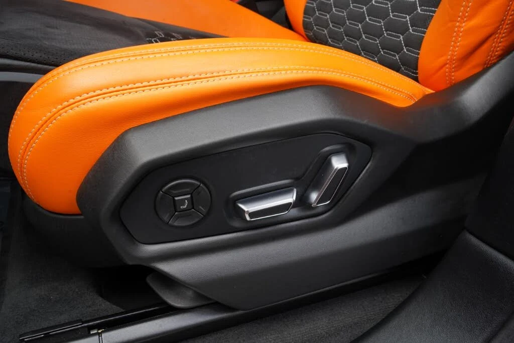 2022 Lamborghini Urus - Image 20 of 31