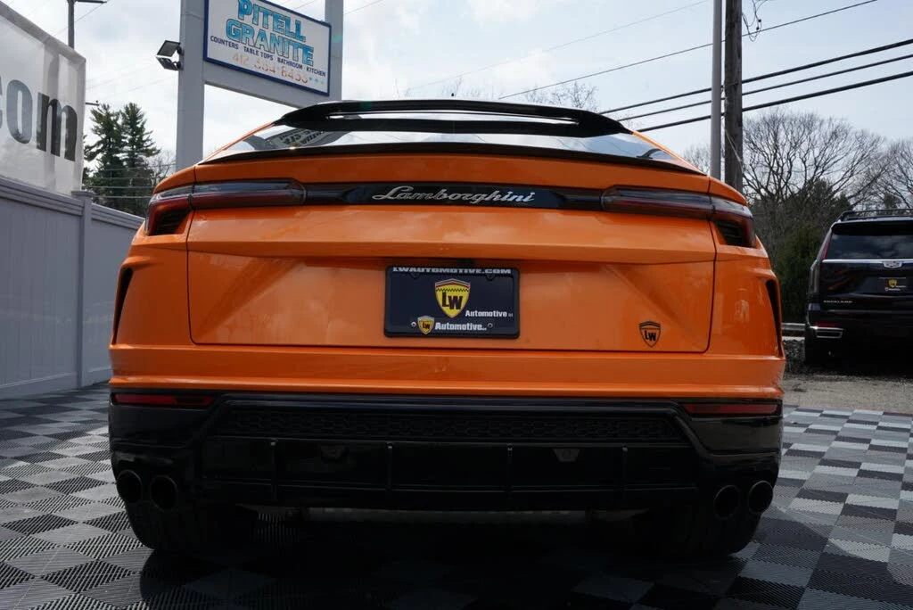 2022 Lamborghini Urus - Image 8 of 31