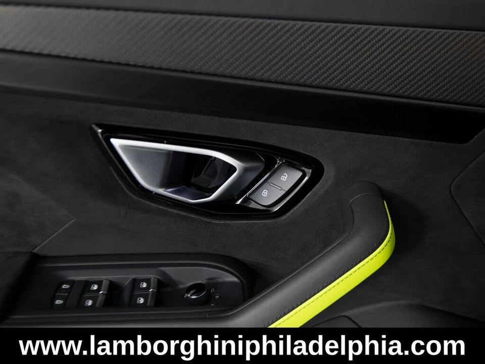 2022 Lamborghini Urus - Image 13 of 31