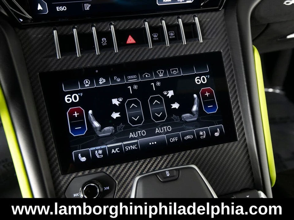 2022 Lamborghini Urus - Image 24 of 31
