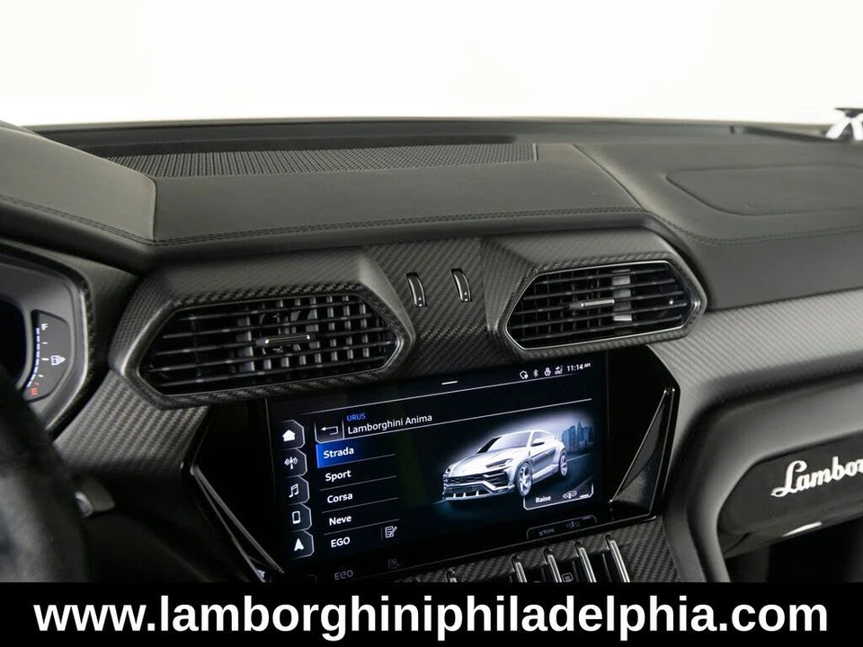 2022 Lamborghini Urus - Image 21 of 31