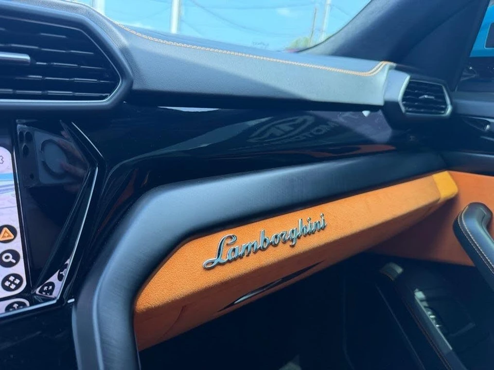 2022 Lamborghini Urus - Image 31 of 31