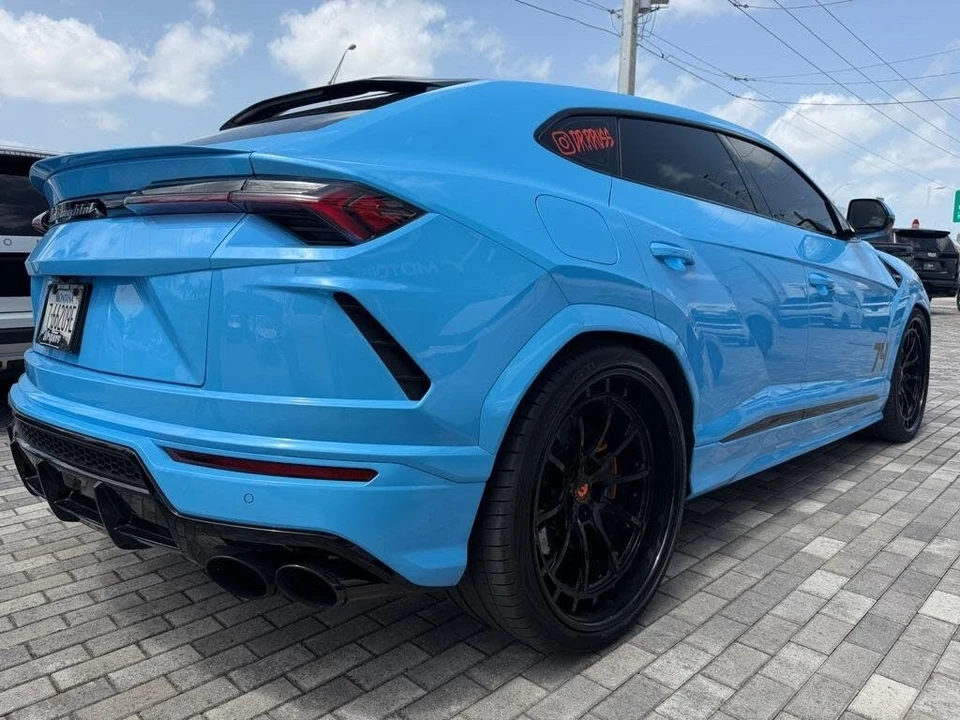 2022 Lamborghini Urus - Image 9 of 31