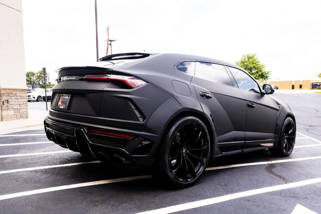 2022 Lamborghini Urus - Image 16 of 31