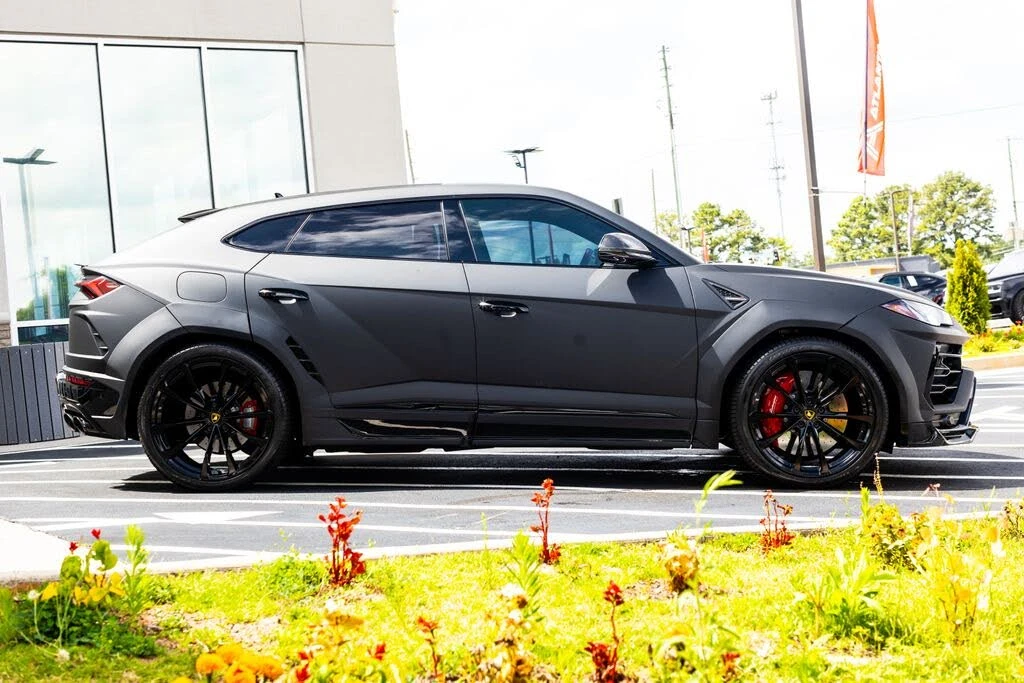2022 Lamborghini Urus - Image 10 of 31