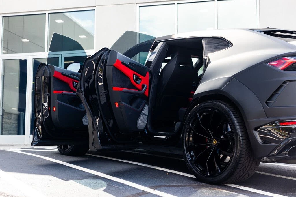 2022 Lamborghini Urus - Image 22 of 31