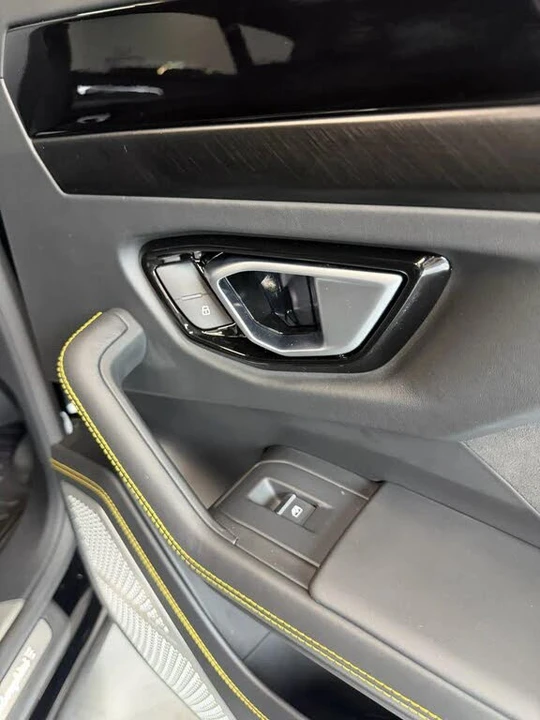 2022 Lamborghini Urus - Image 31 of 31