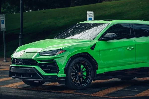 2022 Lamborghini Urus - Image 6 of 12