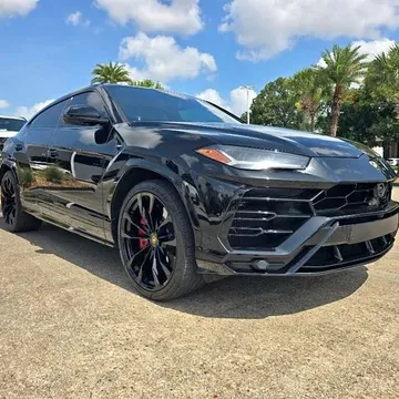 2022 Lamborghini Urus AWD