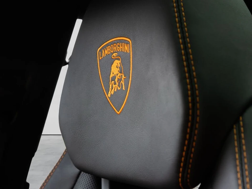 2022 Lamborghini Urus - Image 12 of 31