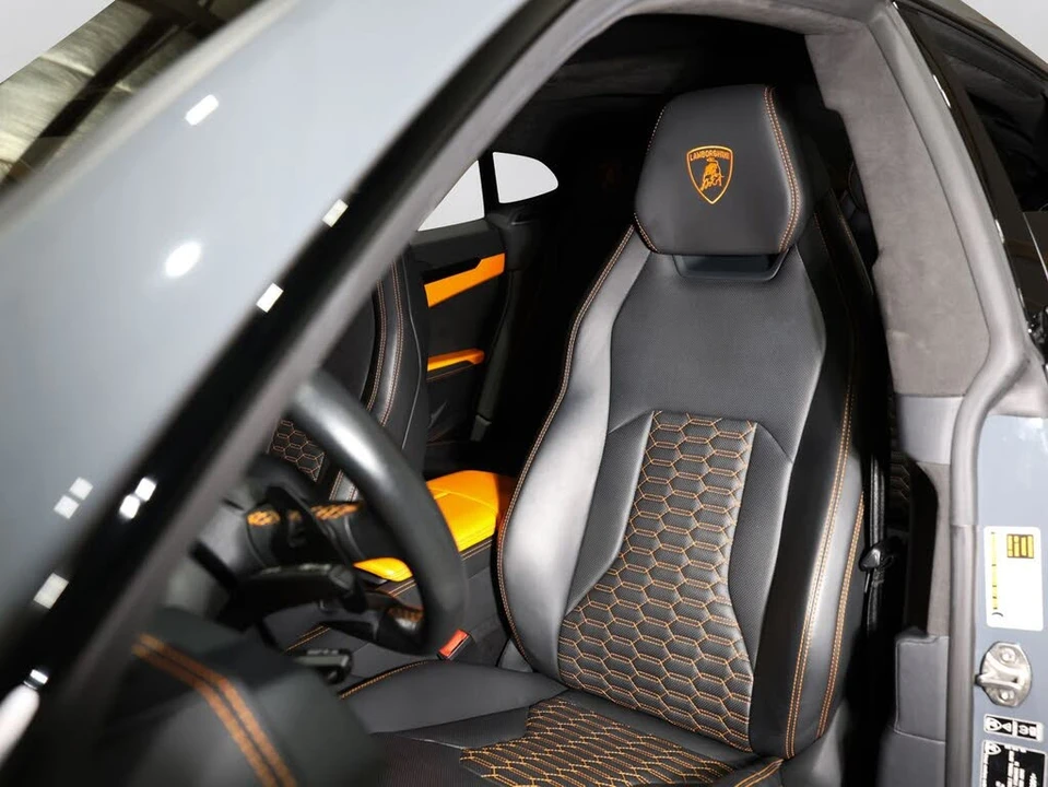 2022 Lamborghini Urus - Image 5 of 31