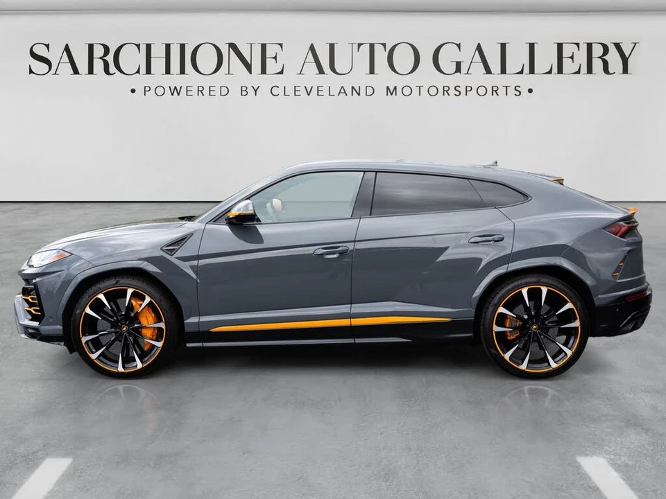 2022 Lamborghini Urus - Image 10 of 31
