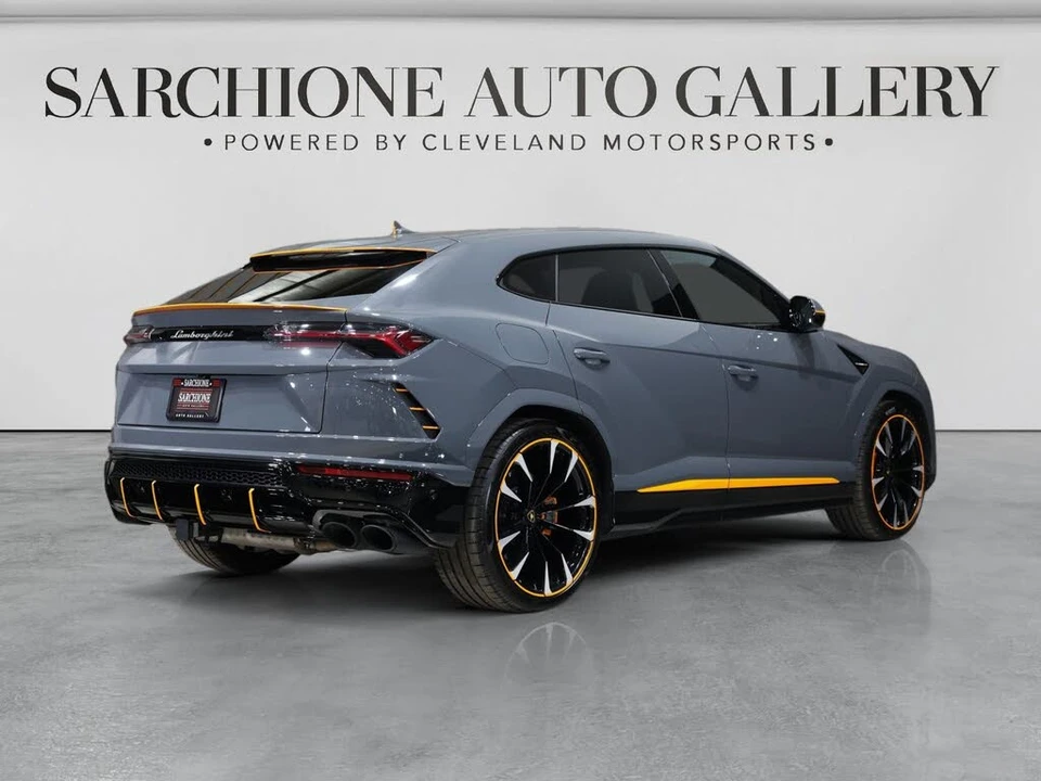 2022 Lamborghini Urus - Image 2 of 31