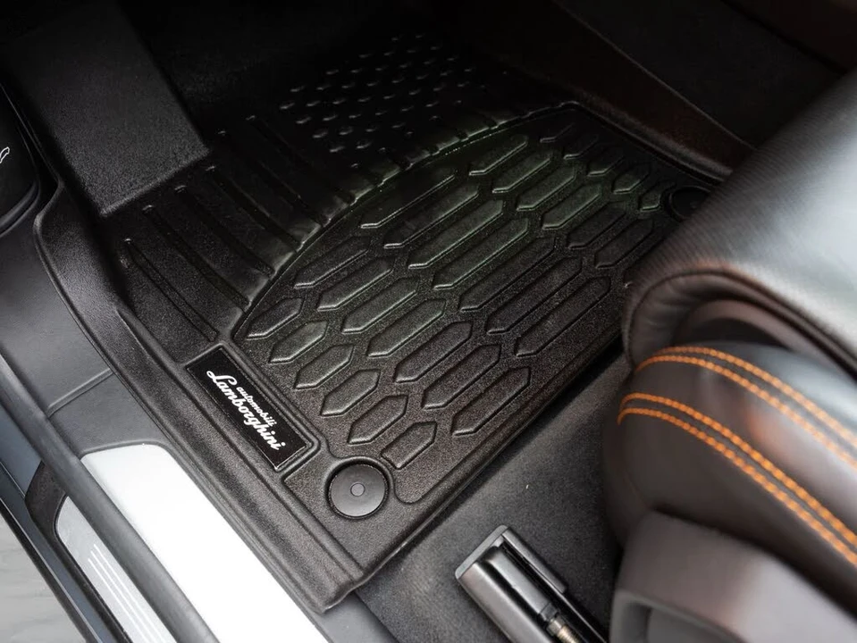 2022 Lamborghini Urus - Image 20 of 31