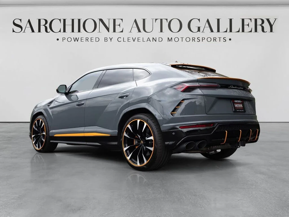 2022 Lamborghini Urus - Image 8 of 31