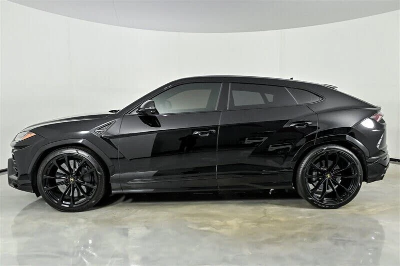 2022 Lamborghini Urus - Image 6 of 31