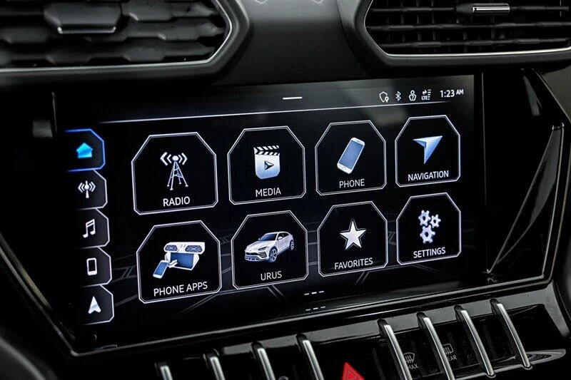 2022 Lamborghini Urus - Image 30 of 31