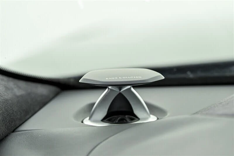 2022 Lamborghini Urus - Image 25 of 31