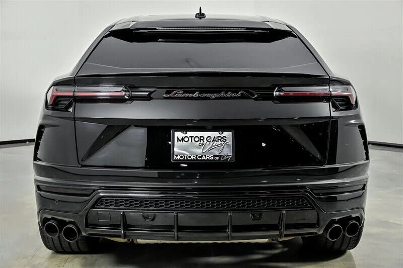 2022 Lamborghini Urus - Image 8 of 31