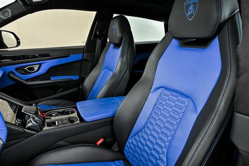 2022 Lamborghini Urus - Image 18 of 31