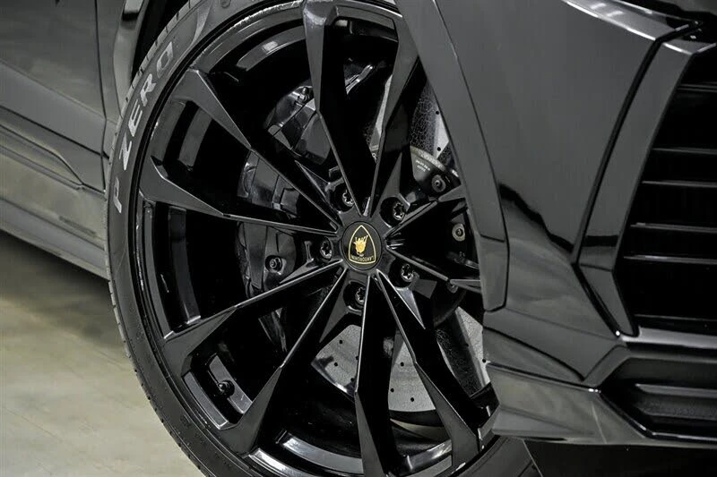 2022 Lamborghini Urus - Image 3 of 31