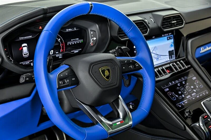 2022 Lamborghini Urus - Image 21 of 31